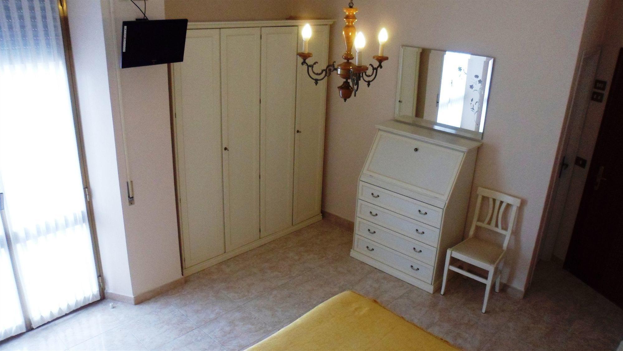 Hotel Reali Кианчано Терме Екстериор снимка