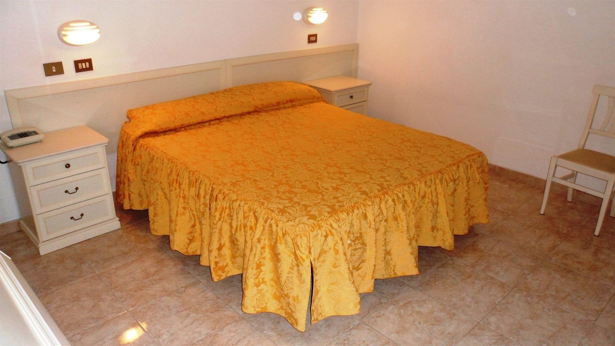 Hotel Reali Кианчано Терме Екстериор снимка