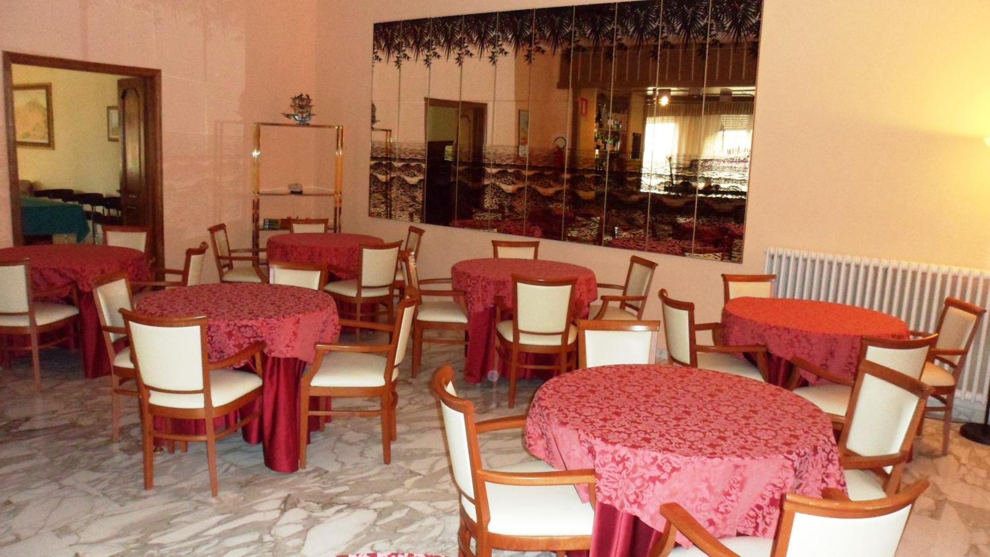 Hotel Reali Кианчано Терме Екстериор снимка