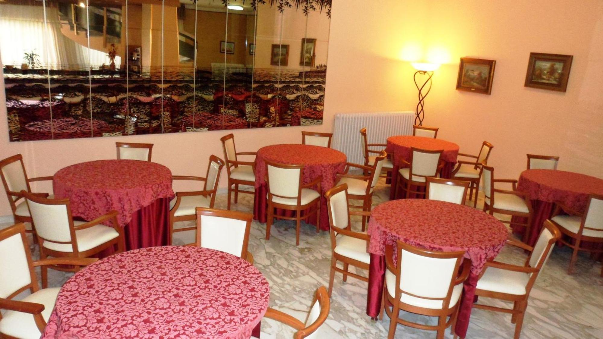 Hotel Reali Кианчано Терме Екстериор снимка